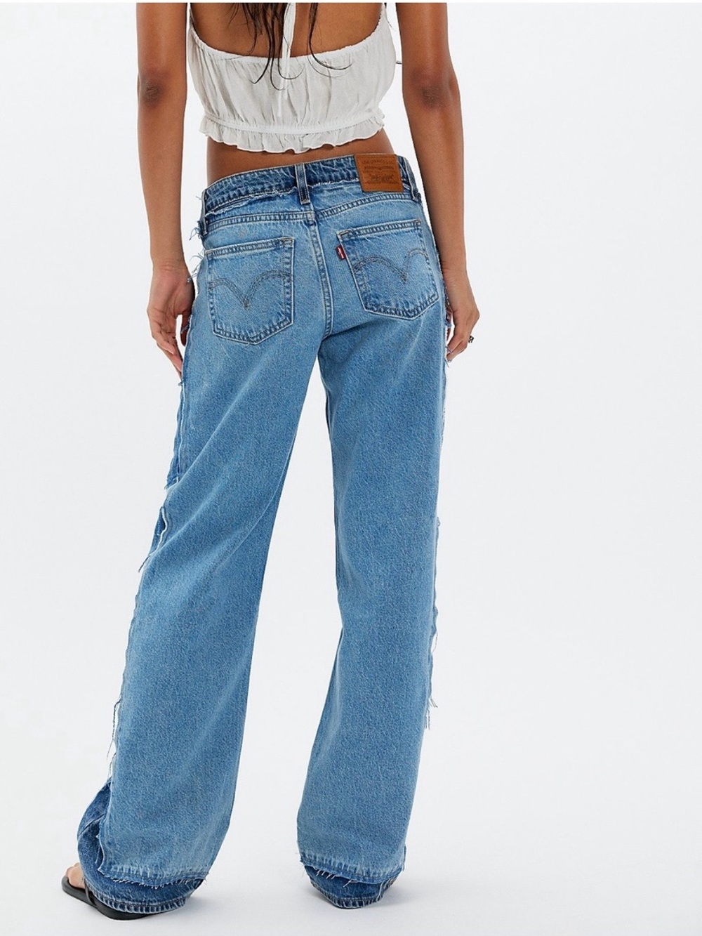 Levi’s Low Rise - Picture 2 of 4